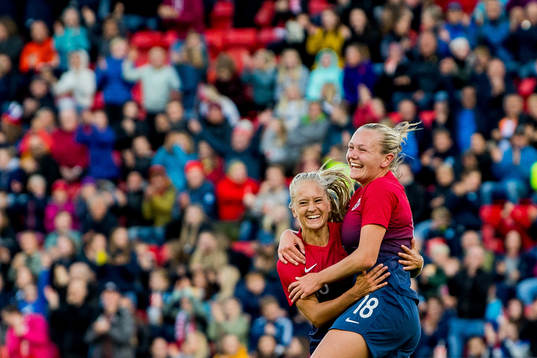 Frida Maanum of Norway celebrates with teammate Amalie