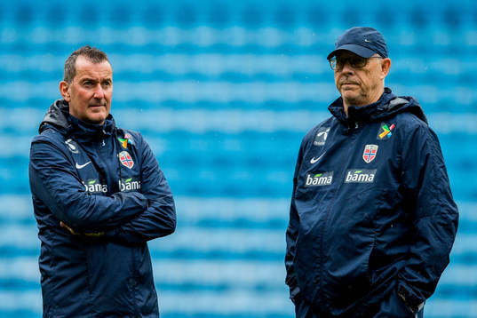 Per Joar Hansen, assistant coach, and Lars Lagerbäck, head