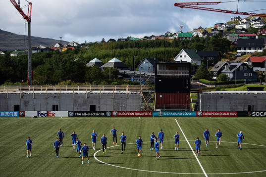 Bläddra bland fler bilder av Football, UEFA Euro Qualifier, Faroe Islands, training