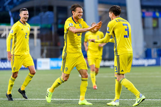 Mikael Lustig, Albin Ekdal and Victor Nilsson Lindelöf of