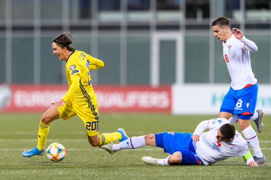 Kristoffer Olsson of Sweden in a situation with Atli