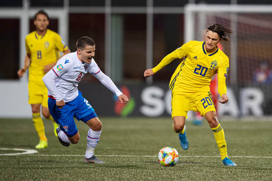 Brandur Hendriksson of Faroe Islands and Kristoffer Olsson