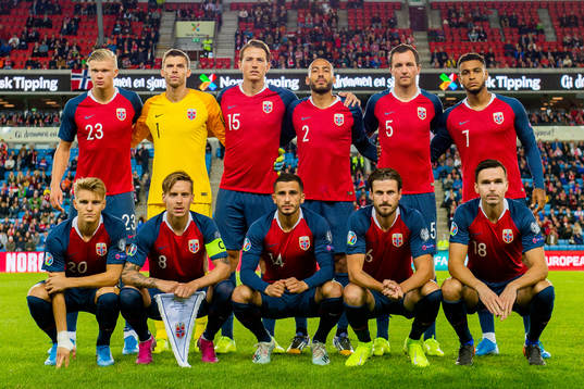 Erling Braut Haaland (2nd row), goalkeeper Rune Almenning