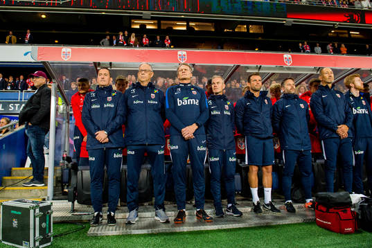 Per Joar Hansen, assistant coach, Lars Lagerbäck, head
