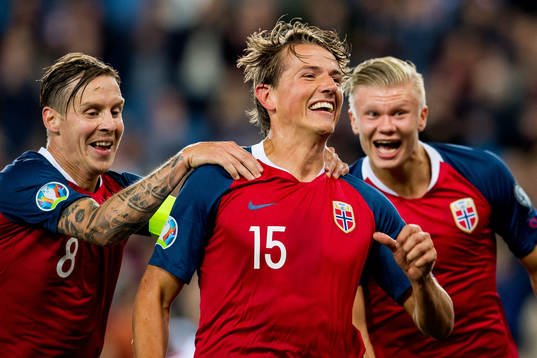 Bläddra bland fler bilder av Football, UEFA Euro Qualifier, Norway - Malta