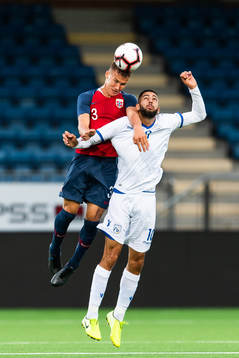 Leo Skiri Østigård of Norway and Panagiotis Louka of