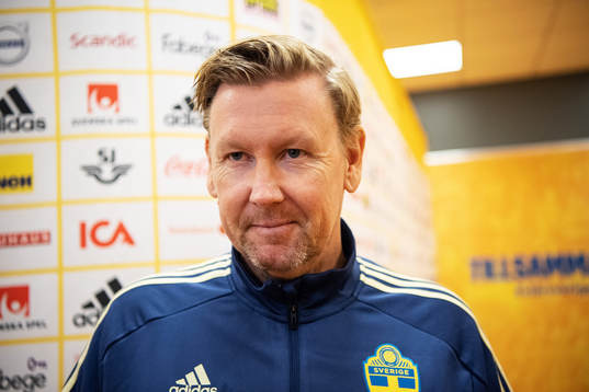 assistant coach Peter Wettergren of the Swedish national