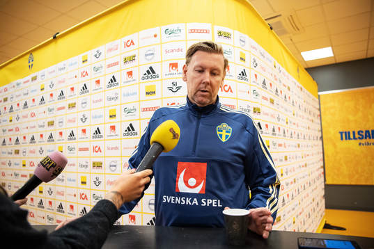 assistant coach Peter Wettergren of the Swedish national