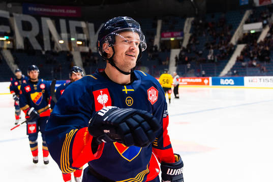 Marcus Högström of Djurgården celebrates scoring 3-3