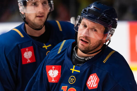 Niclas Bergfors of Djurgården looks dejected
