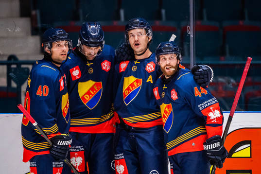 Marcus Högström celebrate with Jacob Josefson and Mattias
