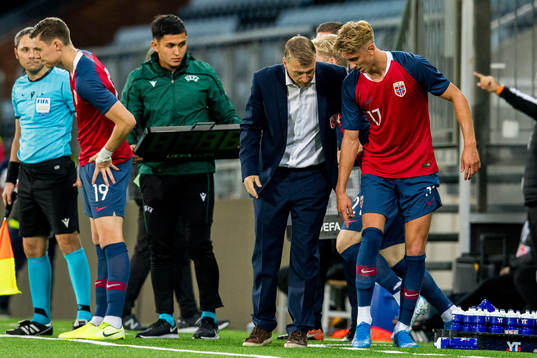 Leif Gunnar Smerud, head coach of Norway U21, and Dennis