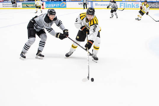 s Elias Lindström och Brynäs Lukas Kilström