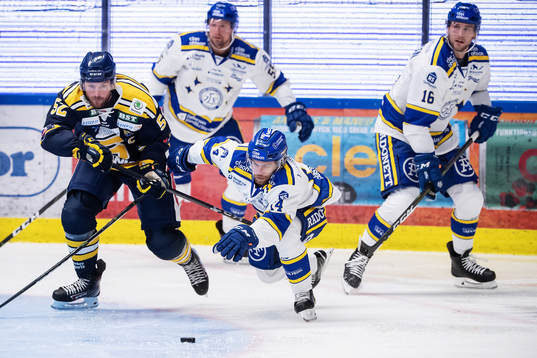 Södertäljes Christopher Liljewall och Leksands Oskar Lang