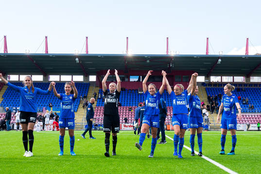 Eskilstunas spelare jublar