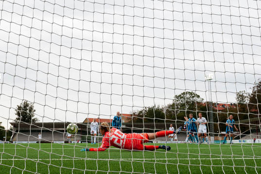 Djurgårdens målvakt Jennifer Pelley