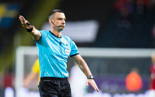 Referee Slavko Vincic