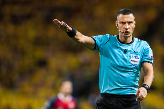 Referee Slavko Vincic