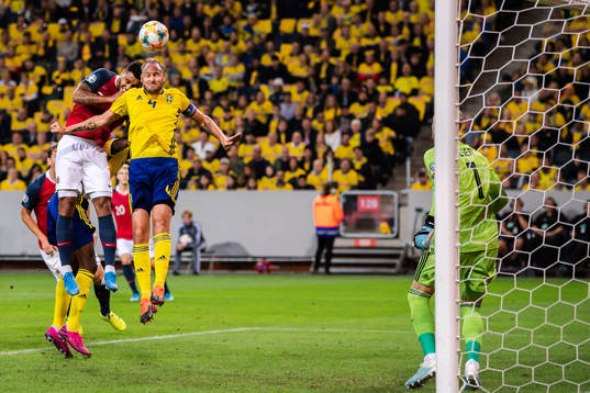Joshua King of Norway and Andreas Granqvist of Sweden