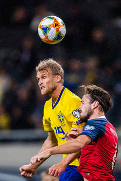 Sebastian Andersson of Sweden and Håvard Nordtveit of