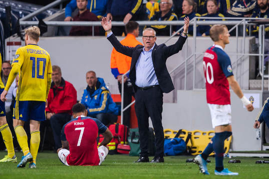 Janne Andersson, head coach of Sweden reacts