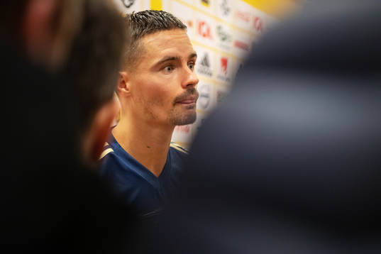 Mikael Lustig  of Sweden