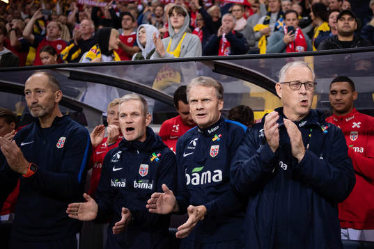 Frode Grodås, goalkeeper coach and Lars Lagerbäck, head
