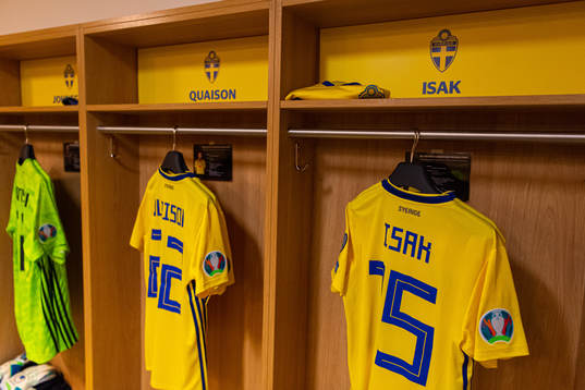 Jerseys of Robin Quaison and Alexander Isak in the Swedish