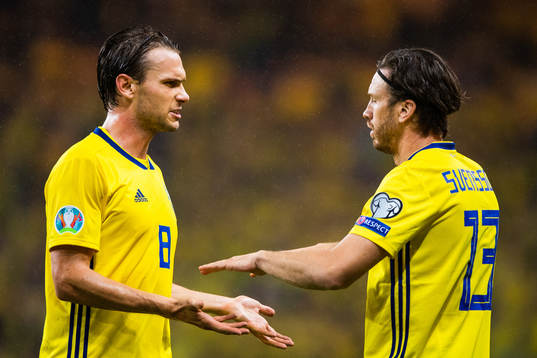 Albin Ekdal is substituted for Gustav Svensson of Sweden