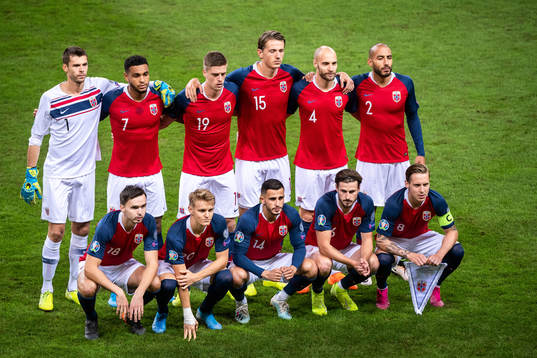 Goalkeeper Rune Almenning Jarstein, Joshua King, Markus