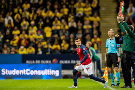 Tarik Elyounoussi of Norway is substituted