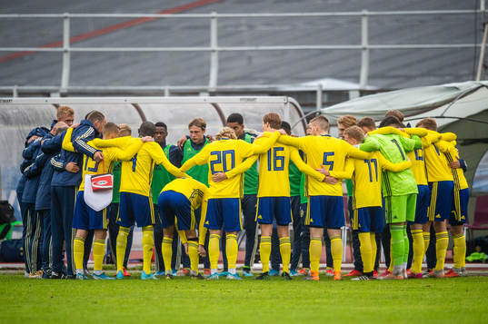 Bläddra bland fler bilder av Fotboll, P17 Fyrnationers, Sverige - Österrike
