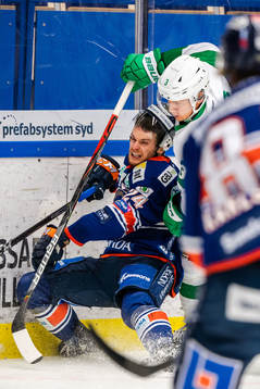 Växjös Brendan Shinnimin och Rögles Daniel Bertov