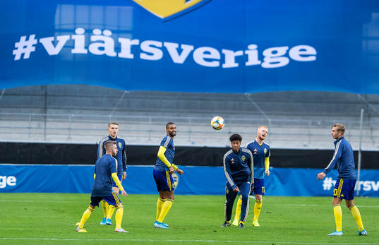 Swedish players