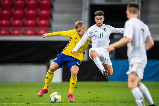 Felix Beijmo of Sweden and Aaron Connolly of Ireland