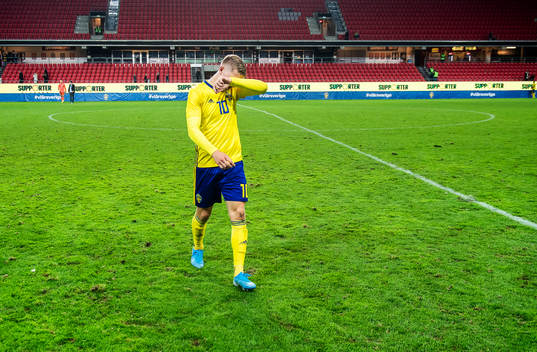Viktor Gyökeres of Sweden looks dejected
