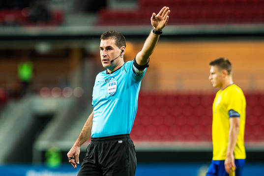 Referee Rade Obrenovic