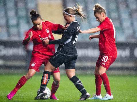 Lina Magull  and Linda Dallman of Bayern Munich and Hanna