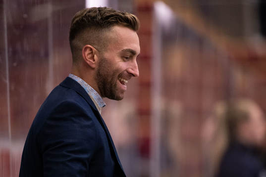 s tränare Lucas Frey