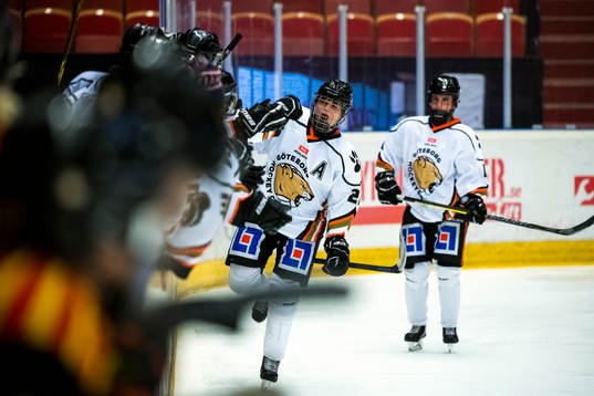 Göteborgs Hanna Thuvik jublar med lagkamrater