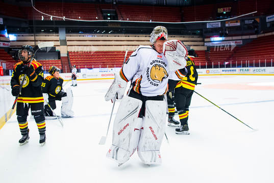 Göteborgs målvakt Nicole Jackson deppar