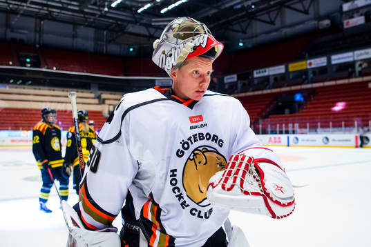 Göteborgs målvakt Nicole Jackson deppar