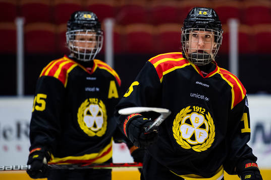 Brynäs Katerina Mrazova och Lara Stalder
