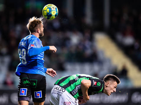 Halmstads Jesper Westerberg vinner en nickduell mot GAIS