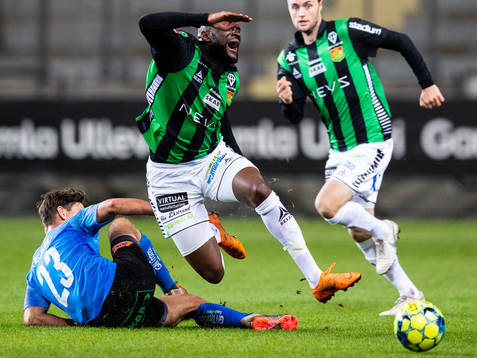 Halmstads Dusan Djuric fäller GAIS Boris Lumbana