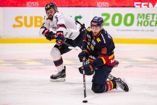 Linköpings Mikael Frycklund och Djurgårdens Anton Hedman