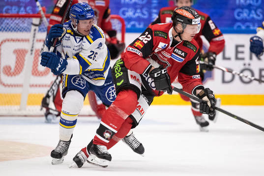 Leksands Patrik Zackrisson och Malmö Redhawks Lars Bryggman