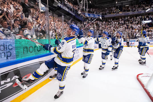 Leksands spelarna jublar