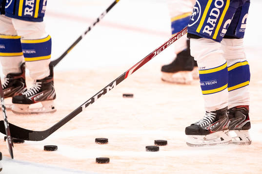 Leksands skridskor och puckar