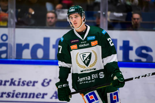 Färjestads  Oskar Bäck